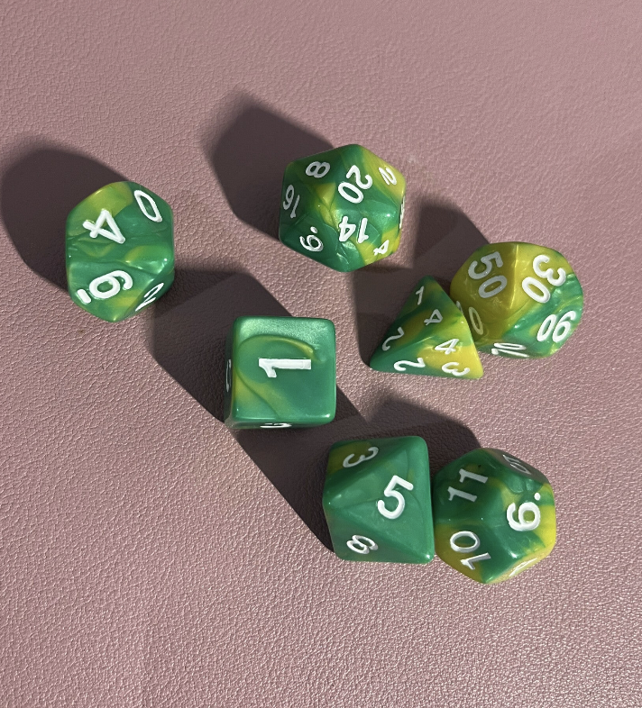 8 - teiliges Würfelset