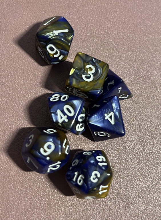 8 - teiliges Würfelset